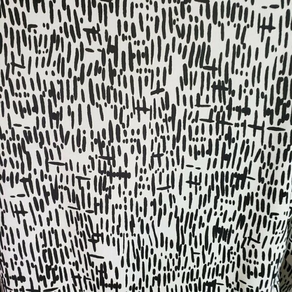 ESSENTIALS by Milano Stretchy T48 Small Blouse Bandage - Picture 4 of 6